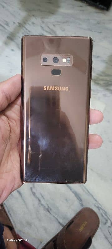 Samsung Note 9 with box 0