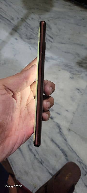 Samsung Note 9 with box 1