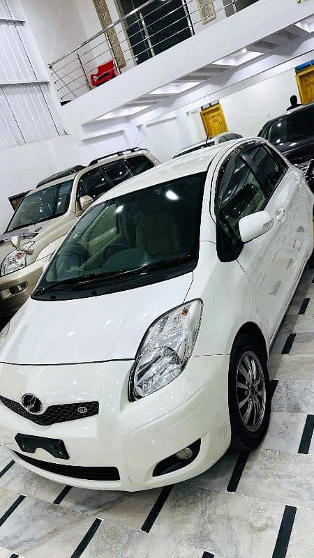 Toyota Vitz 2010 3