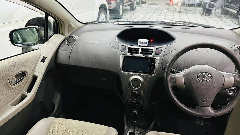 Toyota Vitz 2010 6