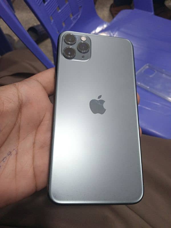 iphone 11 pro max! 4