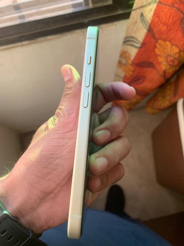 iphone 15 jv lemon color 2