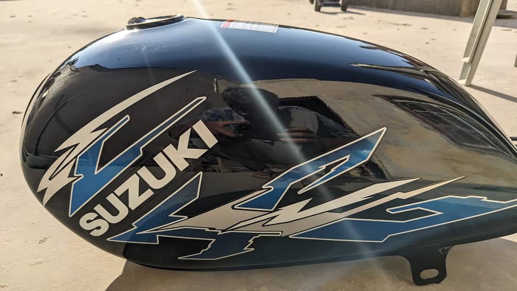 New Suzuki GS 150 Fuel Tank 0