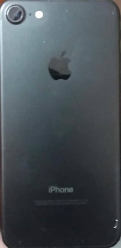 iphone 7 nonpta 32gb home button thoda loose hai baqi kaam ok karta h 3