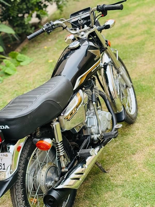 Honda CG 125 Special Edition 1