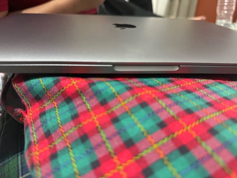 Macbook Pro 2019 Core i7 16 Inch 2