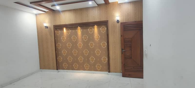 Beautiful 10 Marla Brand New Portion Available For Rent In Architect Engineering Housing Society Near UCP University Shokat Khanum Lahore. 7