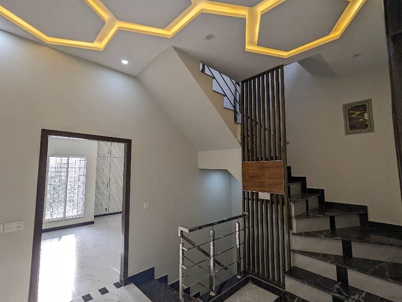 3.5 Marla Brand New Luxery Leatest Vip Modern Stylish Double Storey Double Unit House Available For Sale In Johertown Phase 2 Lahore By Fast Property Services With Original Pics 9