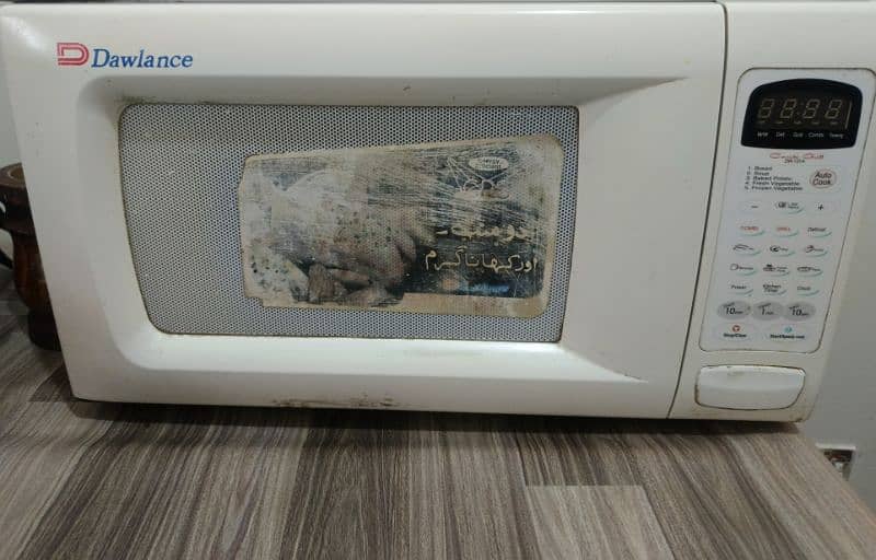 Dawlance Microwaves oven. . . 0