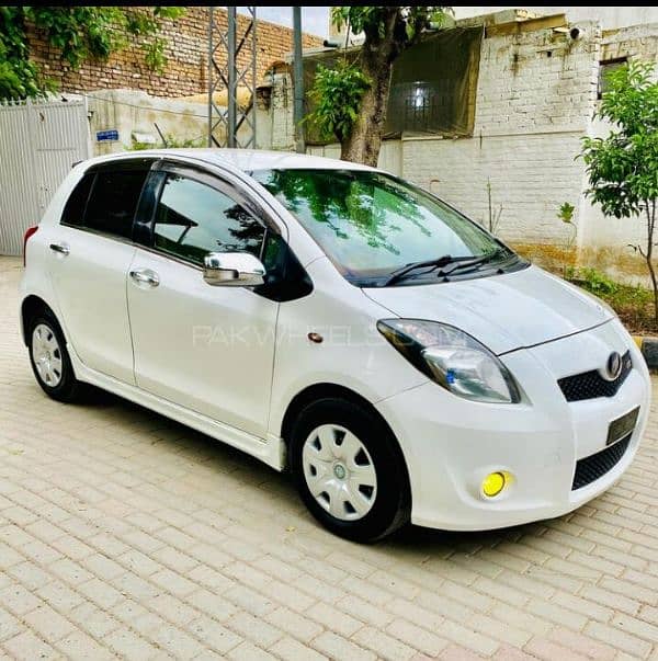 Toyota Vitz 2006 8