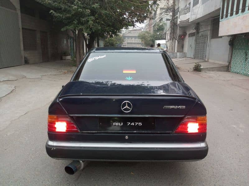 Mercedes E Class 1988 4