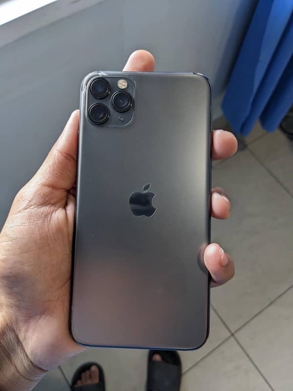 iPhone 11 Pro max 8