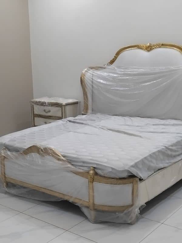 king size bed set + side tables + dressing table 0