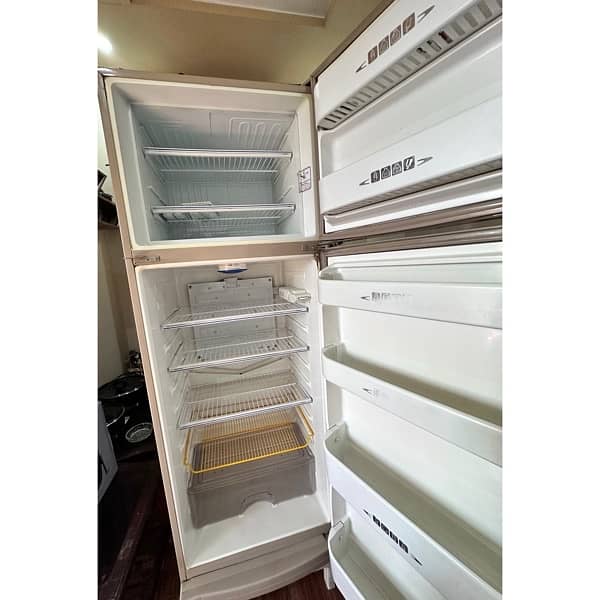 Dawlance Refrigerator for Sale 4