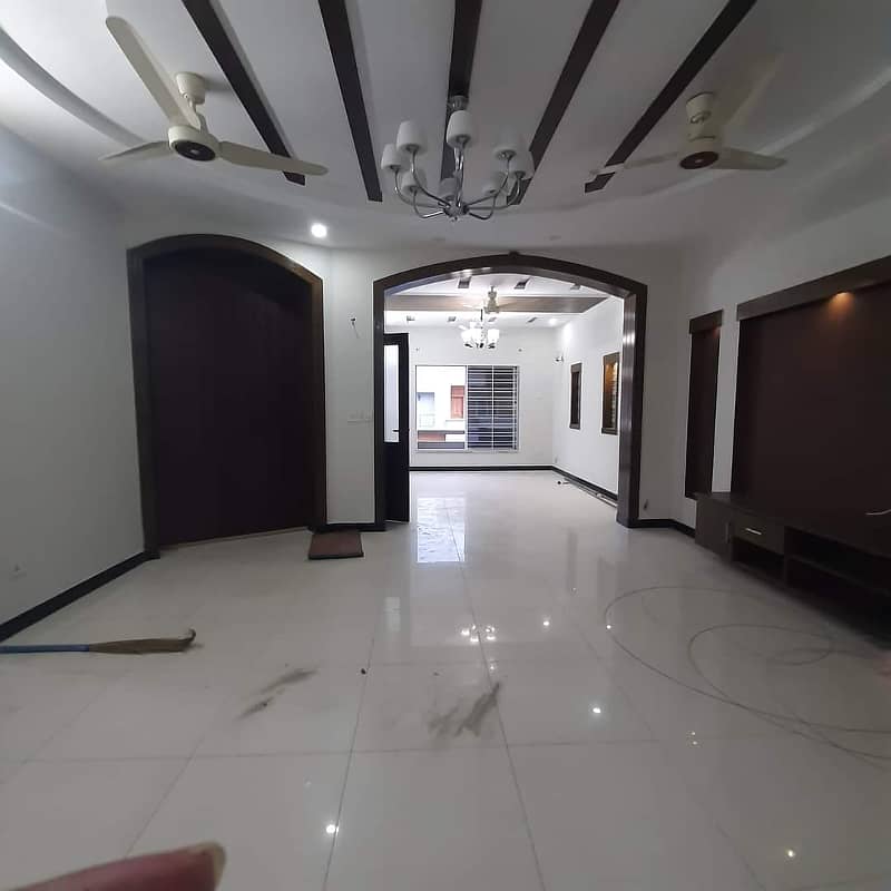 30*60 Double unit house for rent in G-13 0