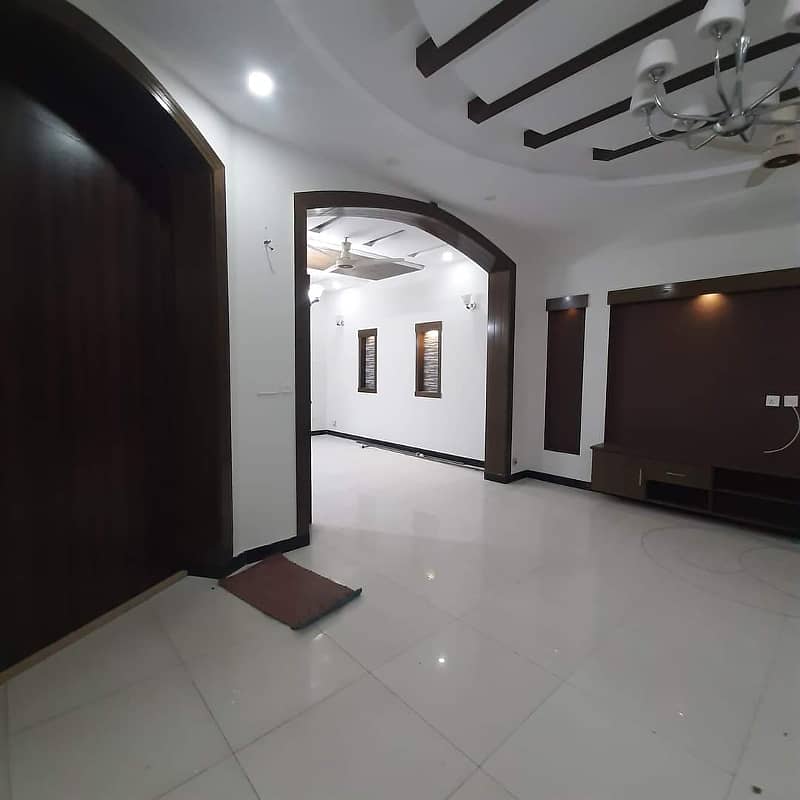 30*60 Double unit house for rent in G-13 1