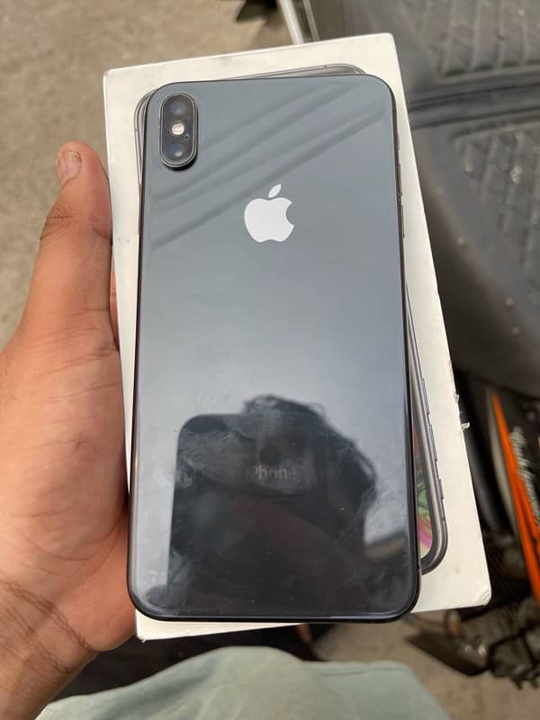 iPhone Xs Max 64GB With Box All Sim Still Work 9