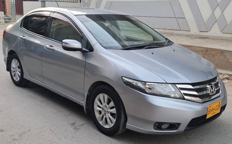 HONDA CITY ASPIRE 1.3 Model 2017 bumper to bumper Original 8