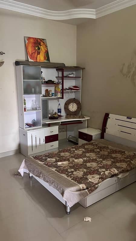 Bedroom Set with Cupboard and Divider 0