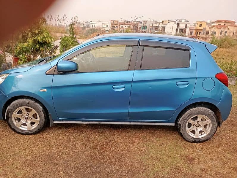 Mitsubishi Mirage 2012 7