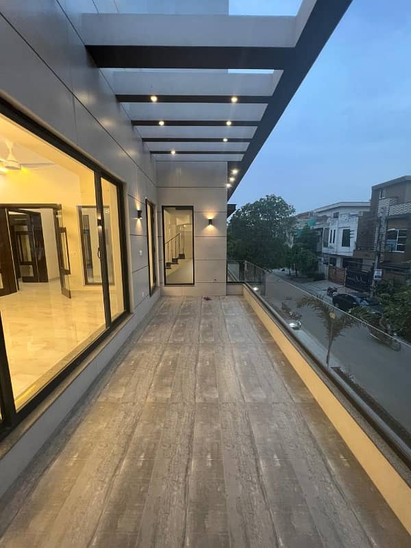 10 Marla Double Storey Double Unit Modern Stylish Owner Built Personal Construction House Available For Sale In Wapda Town Phase 2 Lahore By Fast Property Services Real Estate And Builders Lahore With Original Pics 1