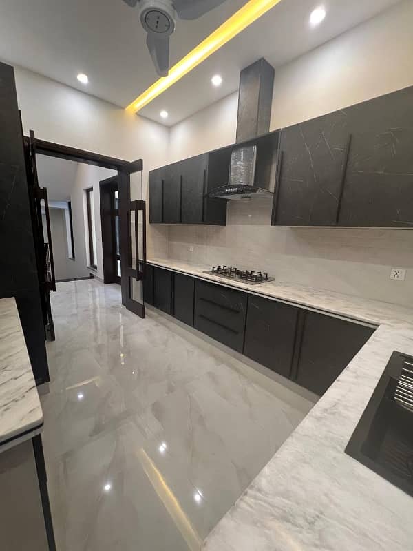 10 Marla Double Storey Double Unit Modern Stylish Owner Built Personal Construction House Available For Sale In Wapda Town Phase 2 Lahore By Fast Property Services Real Estate And Builders Lahore With Original Pics 29