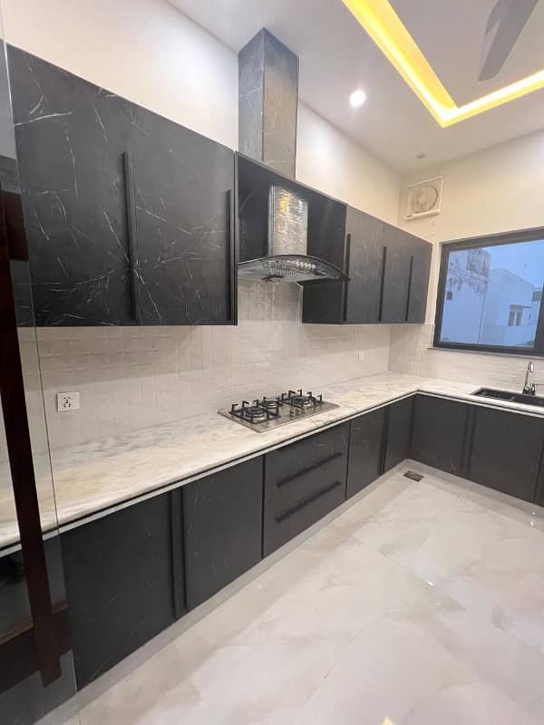 10 Marla Double Storey Double Unit Modern Stylish Owner Built Personal Construction House Available For Sale In Wapda Town Phase 2 Lahore By Fast Property Services Real Estate And Builders Lahore With Original Pics 30