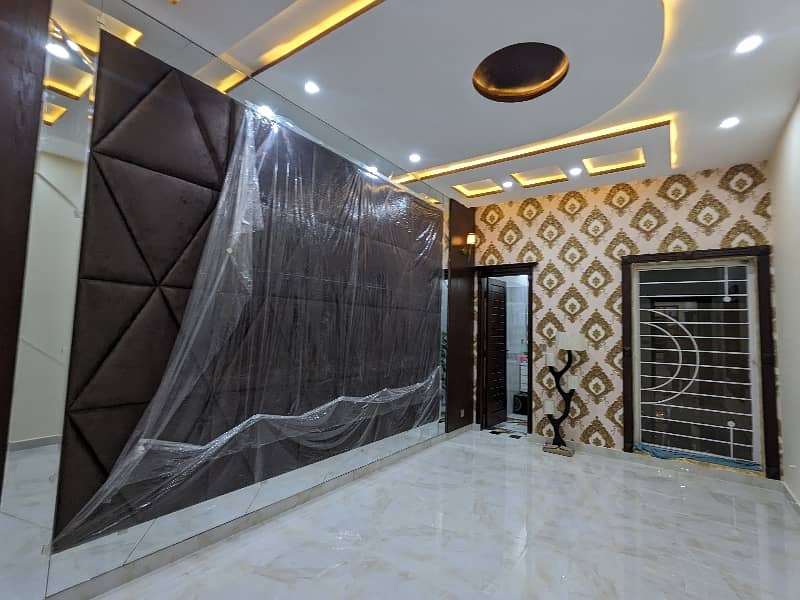 10 MARLA BRAND NEW FIRST ENTERY VIP LUXERY LEATEST ULTRA MODERN STYLISH House Available For Sale In Johertown Lahore On Main 65 Fit Road By Fast Property Services Real Estate And Builders Lahore 10