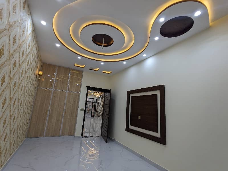 10 MARLA BRAND NEW FIRST ENTERY VIP LUXERY LEATEST ULTRA MODERN STYLISH House Available For Sale In Johertown Lahore On Main 65 Fit Road By Fast Property Services Real Estate And Builders Lahore 21