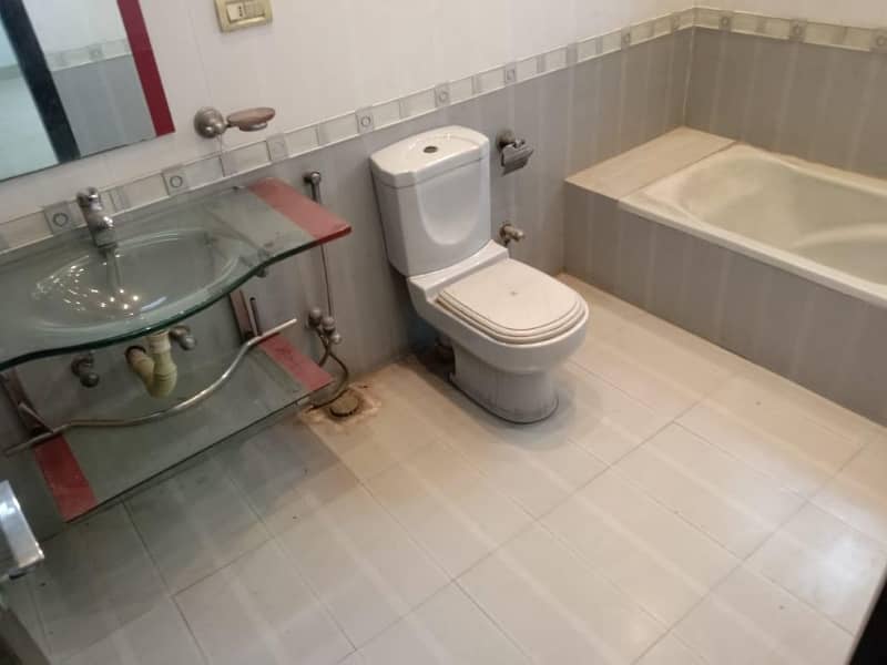 1 Kanal Vip Used Double Storey House Available For Sale In PCSIR 2 By Fast Property Services Real Estate And Builders Lahore With Original Pics Of This House 35