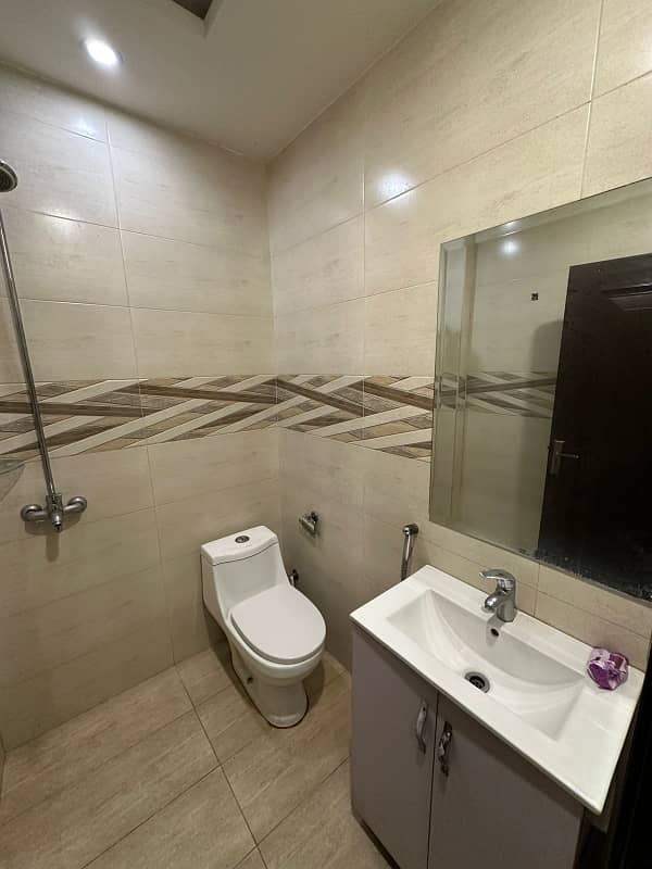 Two beds luxury apartment for rent on daily basis in bahria town 6