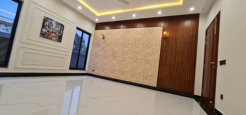 2 Kanal Vip Ultra Modern Style Latest Accommodation Modern Luxury Stylish Double Storey House Available For Sale In Valencia Town Lahore By Fast Property Services Real Estate And Builders Lahore With Original Pics 15