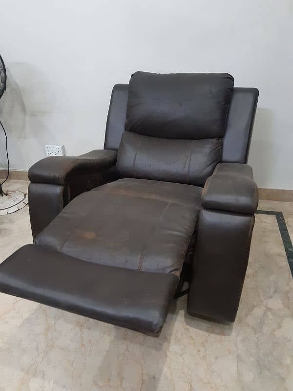 recliner 1