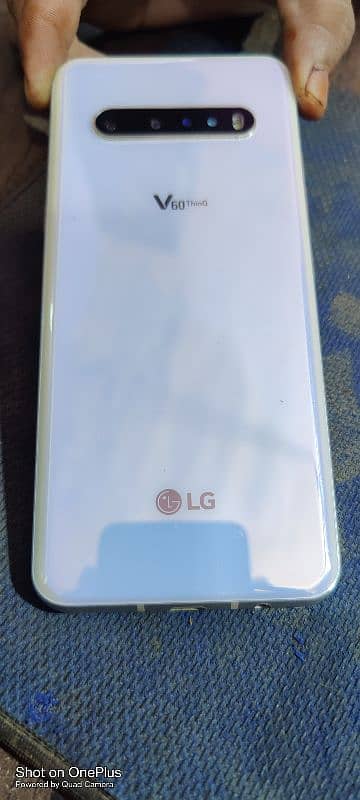 LG V60 1