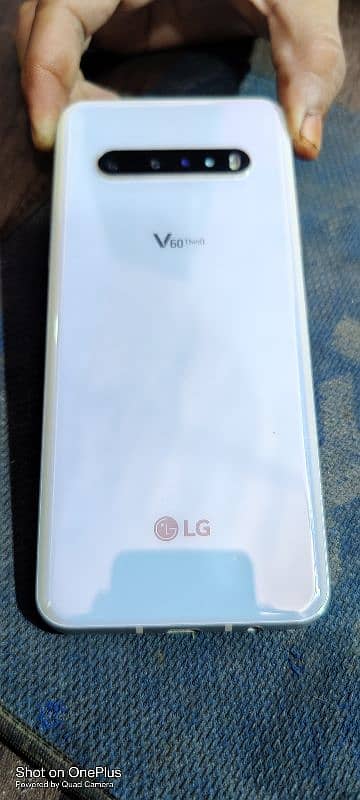 LG V60 2