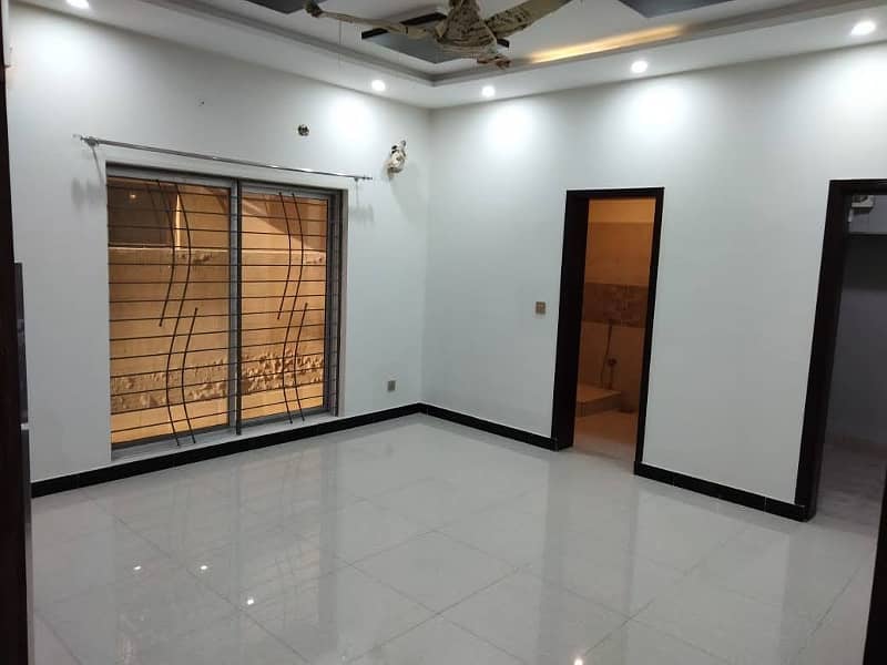 10 Marla Luxury Non Furnished House Available For Rent In Bahria Town Lahore 9