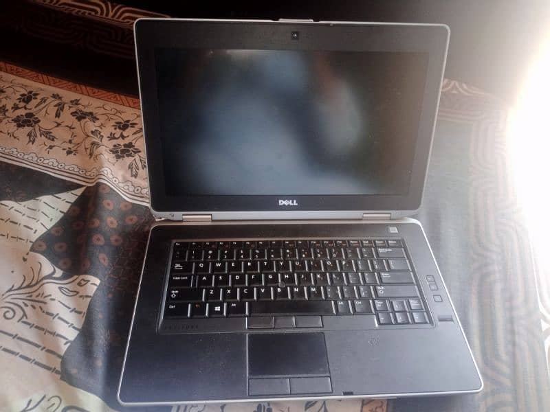 Dell Latitude E6430 core i5 3rd genration For Sale In Good Condition 3