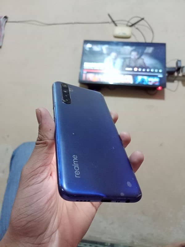 realme 6 8/128 0