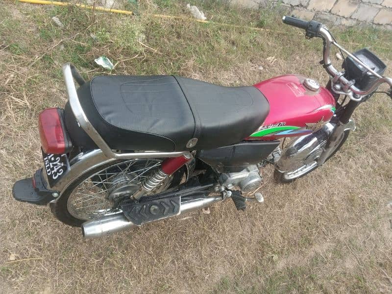 Honda cd 70 Islamabad no 0