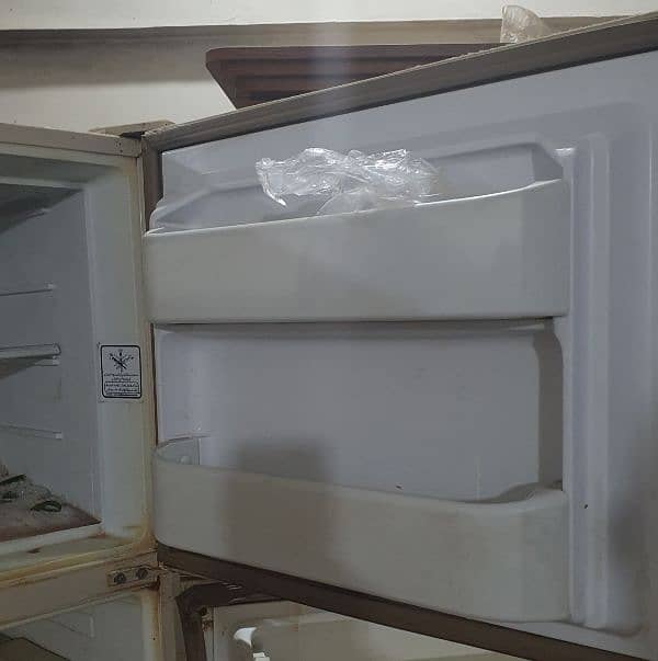 Dawlance Refrigerator 4