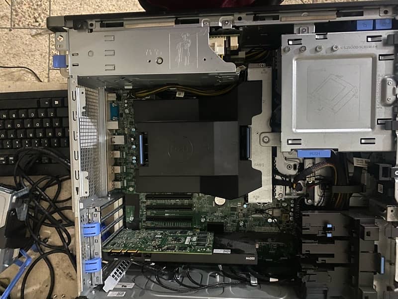 dell T5820 workstation 3