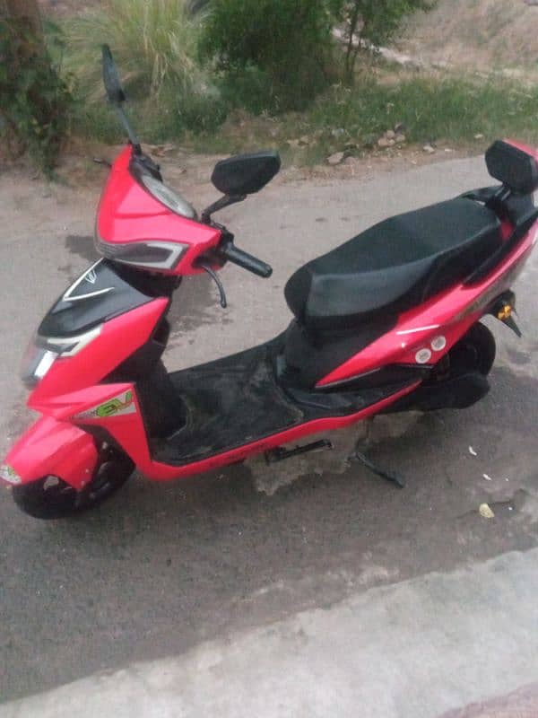 electric scooty 03026438138 2