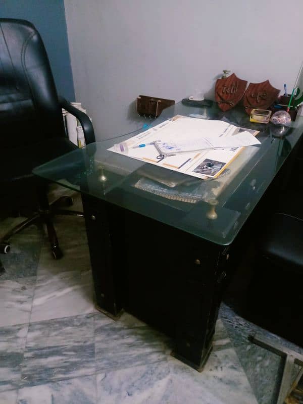 Complete Running Office Setup Available for Sale in Sabzazar 4