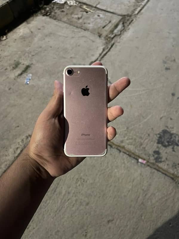 iphone 7 | 32gb | pta approved | No Exchange 3