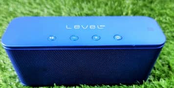 SAMSUNG LEVEL BOX MINI PORTABLE SPEAKER