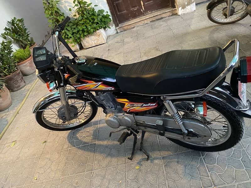 Honda CG-125 6