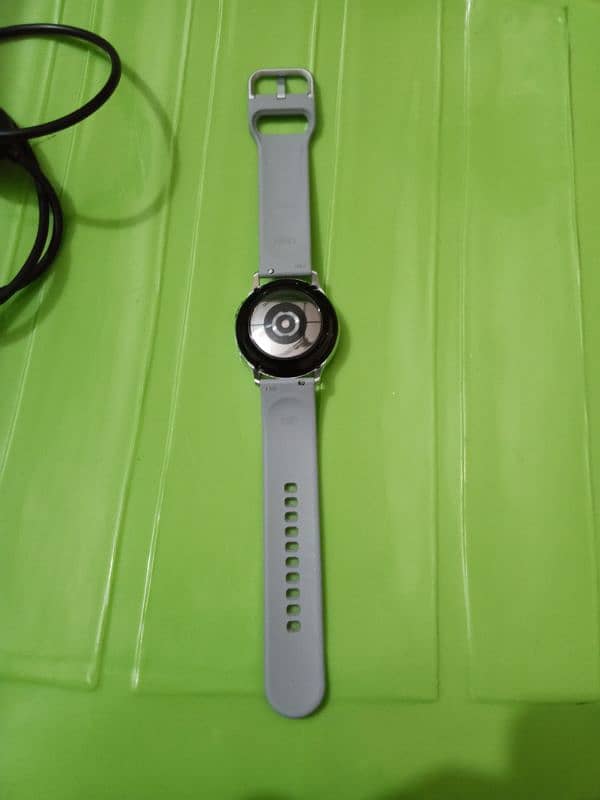 Samsung Galaxy Watch Active 2 (77AE) - New Condition! 2