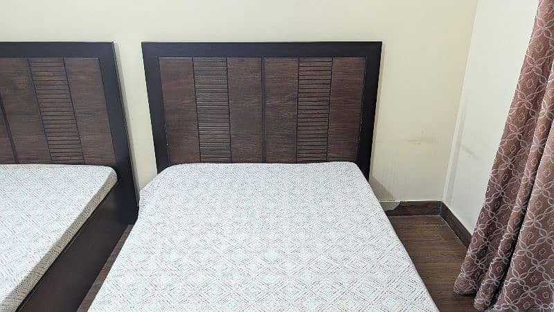 Two Single Bed - Red Oakwood - Chocolate Colored Polish 6