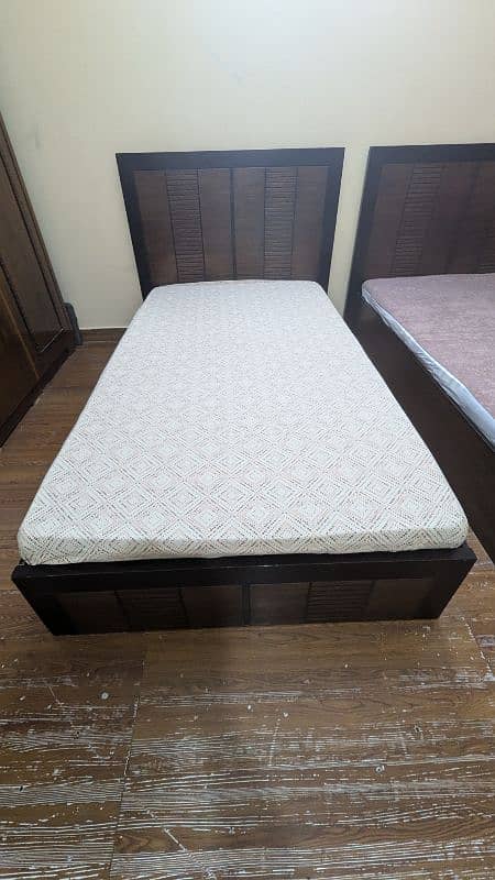 Two Single Bed - Red Oakwood - Chocolate Colored Polish 13