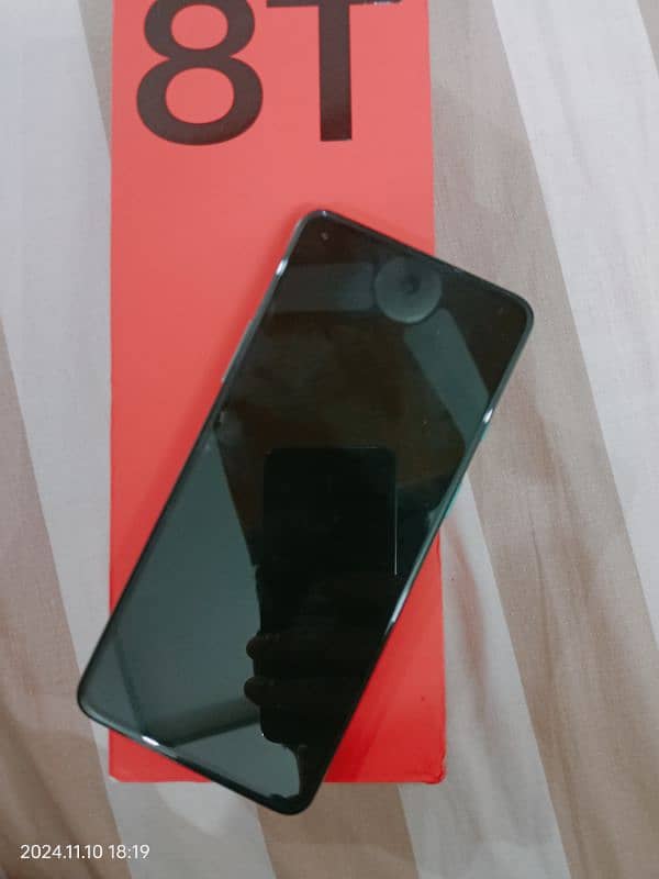 One plus 8T 1